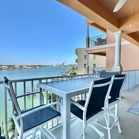 Harborview Grande 406 Apartment